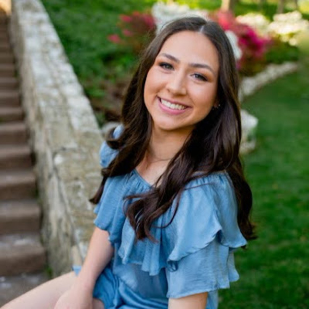 Meet your Posher, Brooke